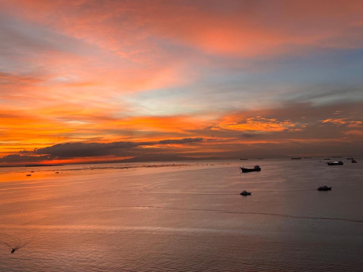 1Brfacing Manilabay Sunsetnear Okada Solaire 1Park Apartman Kültér fotó